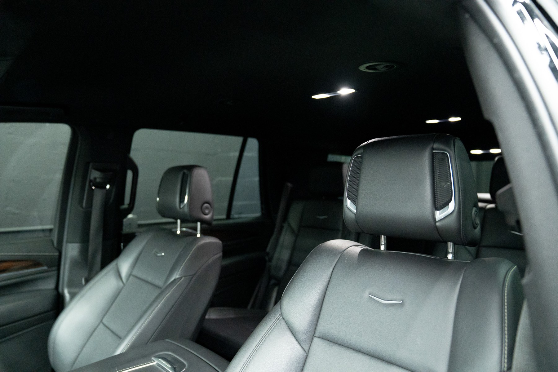 Cadillac Escalade photo 3