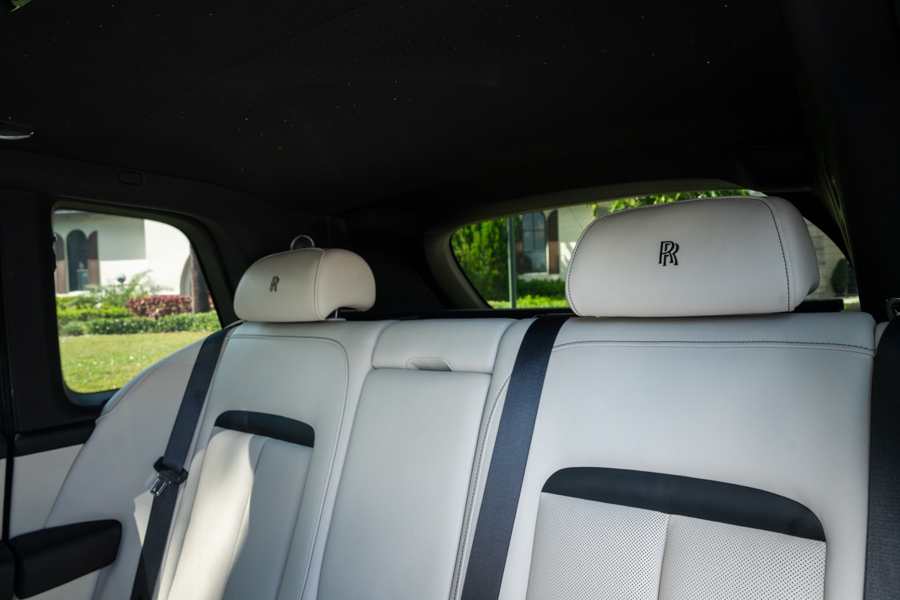 Rolls-Royce Cullinan photo 4