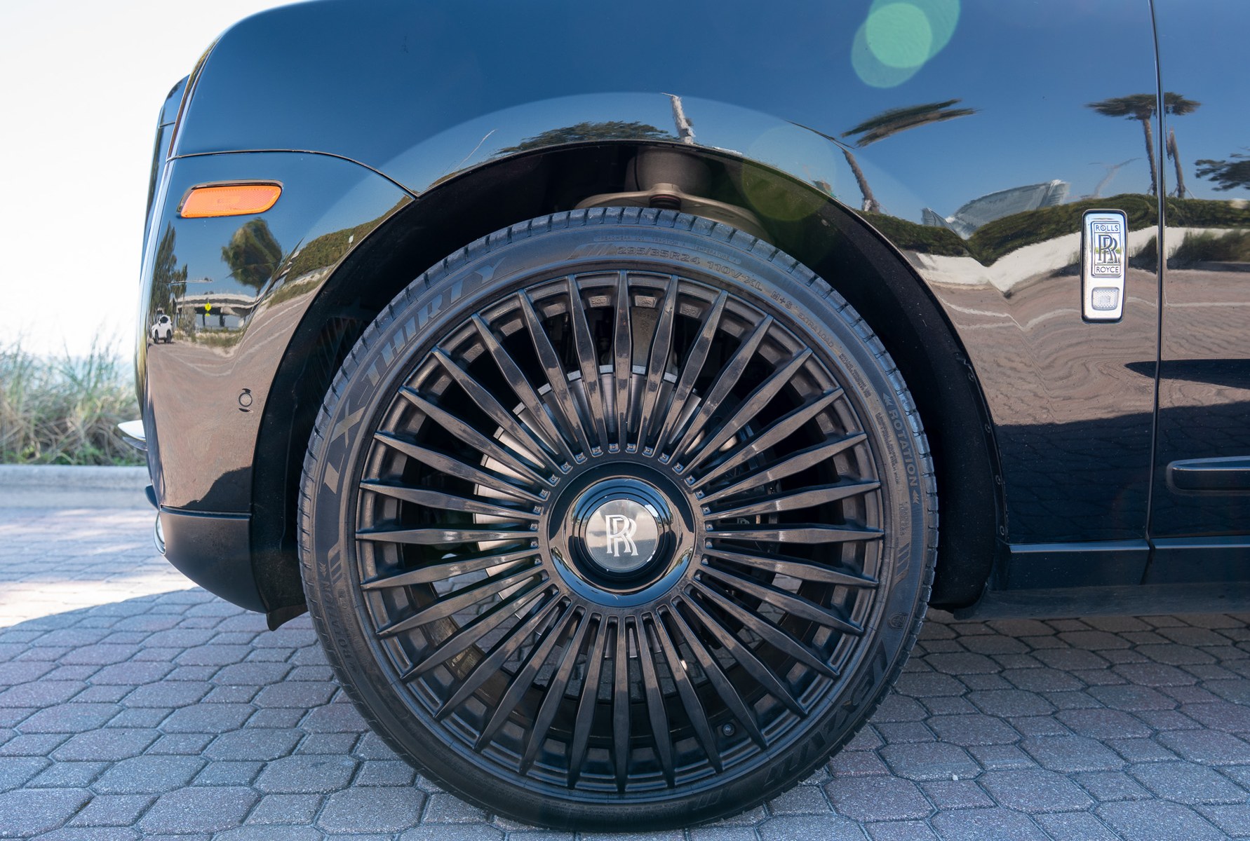 Rolls-Royce Cullinan photo 5