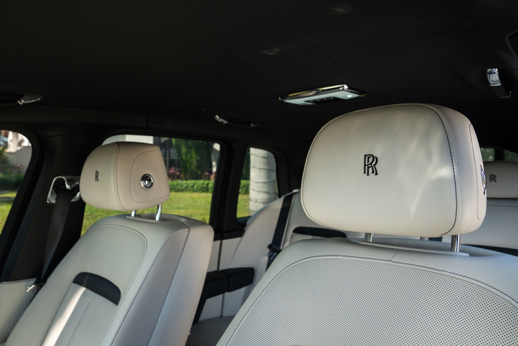 Rolls-Royce Cullinan photo 6